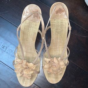 Natural fiber heeled sandals